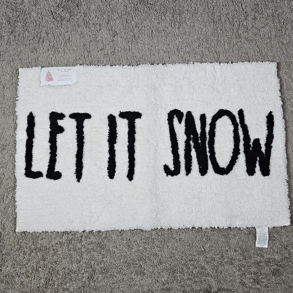 Rae Dunn Let It Snow Bathroom Mat